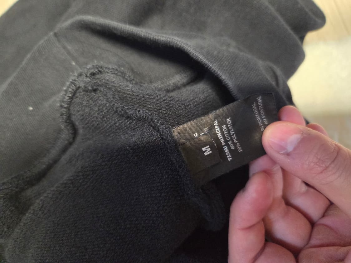 베트멍 옴브레스 맨투맨 M사이즈 팝니다. 상품이미지3