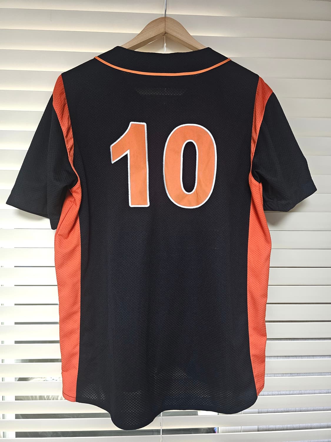 롯데자이언츠 유니폼 영구결번 이대호10번 110 상품이미지2