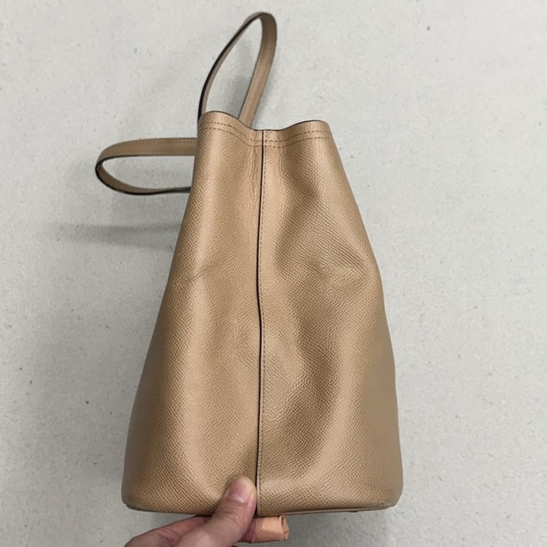 COACH 크로스 그레인 킷 캐리올 숄더백 상품이미지4