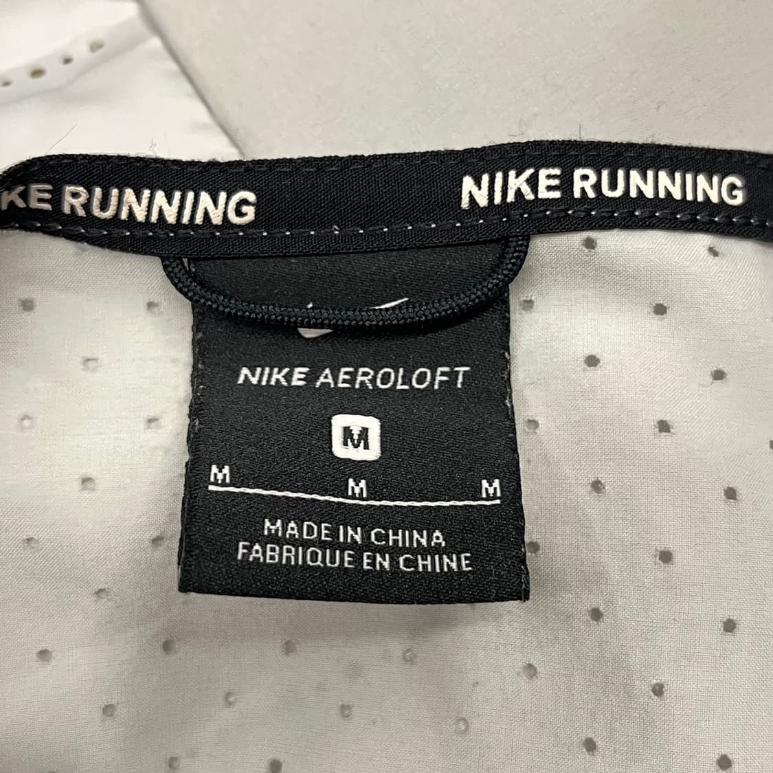 [정품/95,m] 나이키 러닝 에어로로프트 패딩 베스트 b14 상품이미지6