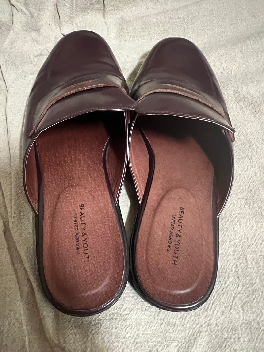 뷰티앤유스 유나이티드 에로우 블로퍼 슬리퍼 상품이미지3