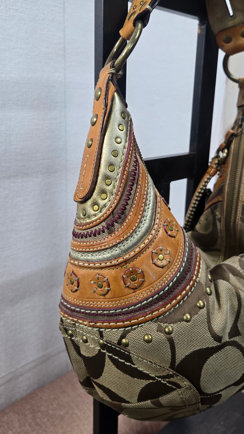 코치(Coach) 시그니처 라지 호보 숄더백 상품이미지4