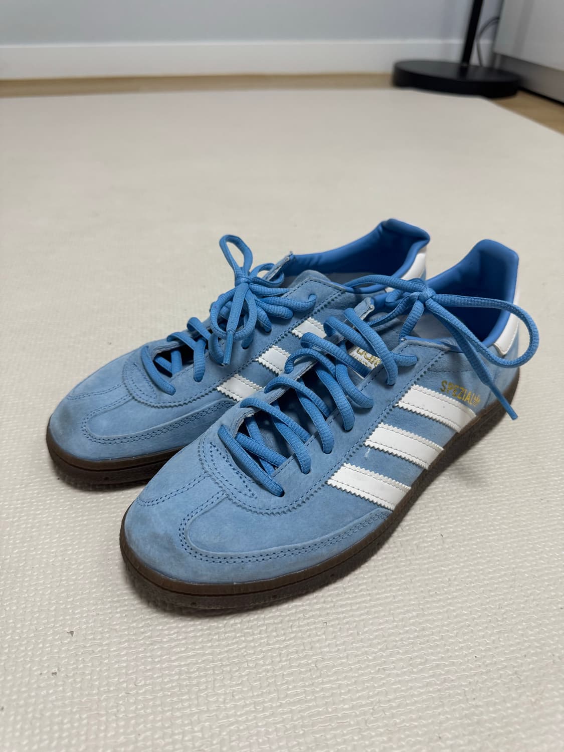 아디다스 스페지알 핸드볼 라이트 블루 상품이미지1