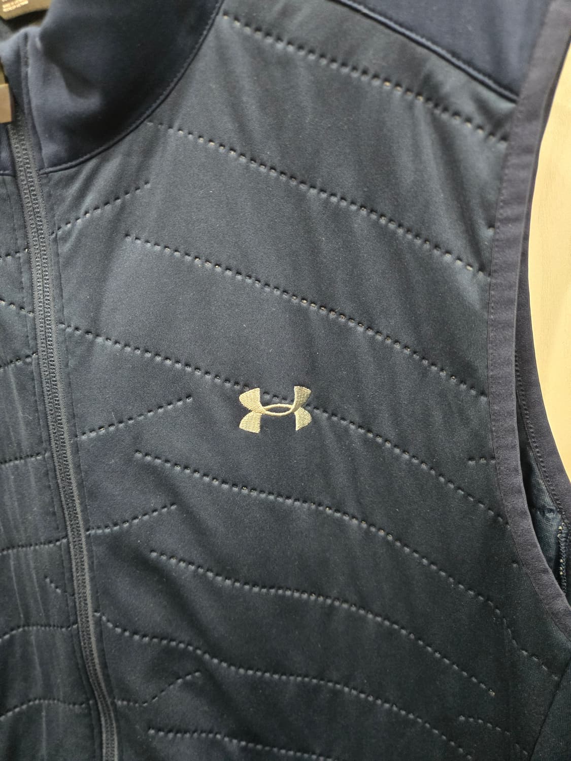 (110,2XL) UNDER ARMOUR 언더아머 조끼! 깔끔한 디자인~ 상품이미지3