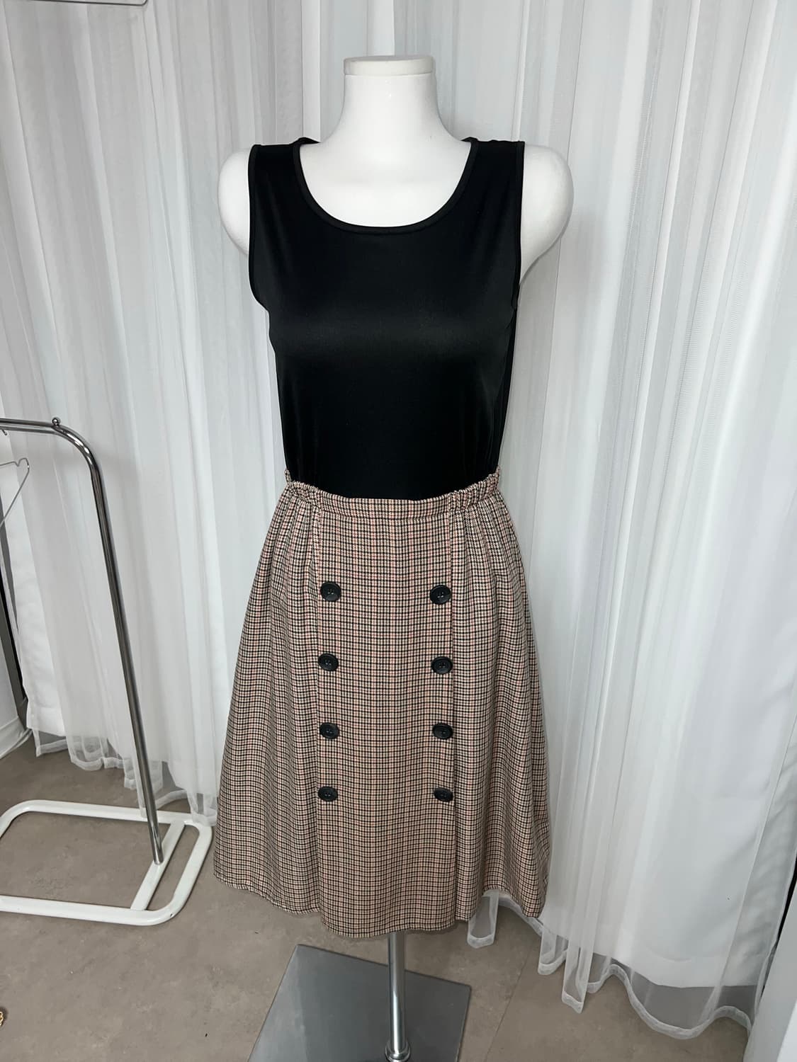 블랙나시 더블버튼 체크패턴 원피스 상품이미지3