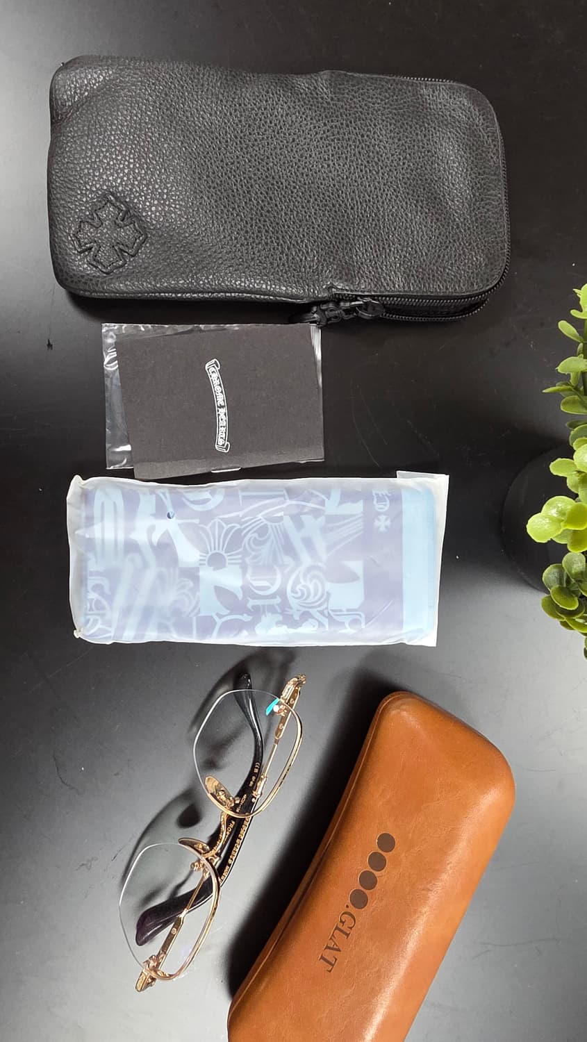 크롬하츠 프로스티드 블랙 골드 안경 상품이미지1