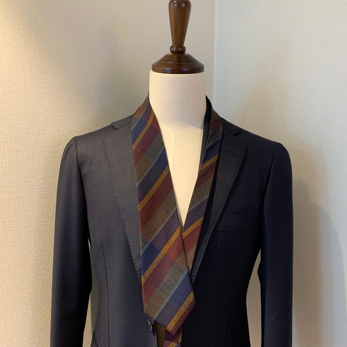 랑방(LANVIN) 레지멘탈 명품 정장넥타이 클래식룩 코디 A+등급 상품이미지1