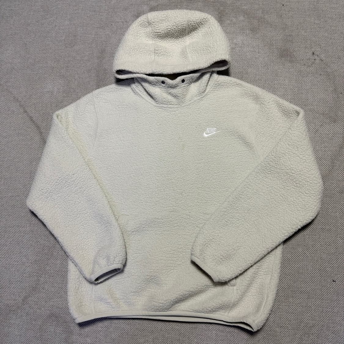 나이키 NSW 에센셜+ 셰르파 풀오버 후드 라이트 본 상품이미지1