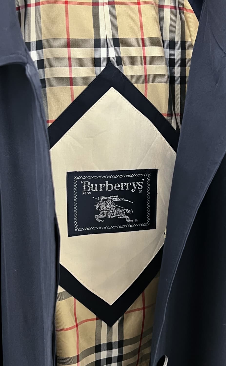 Burberry navy trench coat 상품이미지4