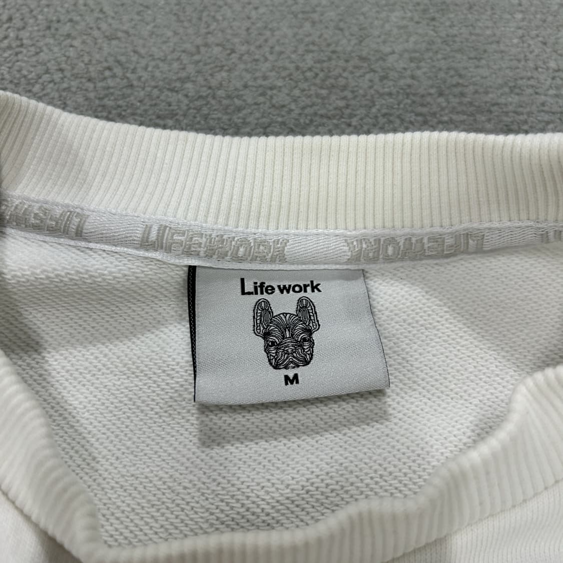 라이프워크 화이트 맨투맨 티셔츠 m 상품이미지2
