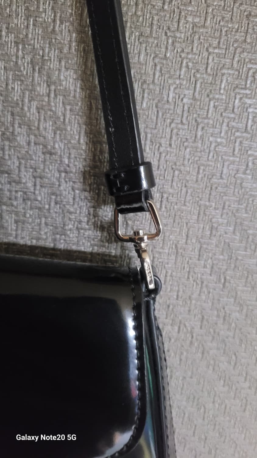 프라다 클레오 레더 숄더백 상품이미지4