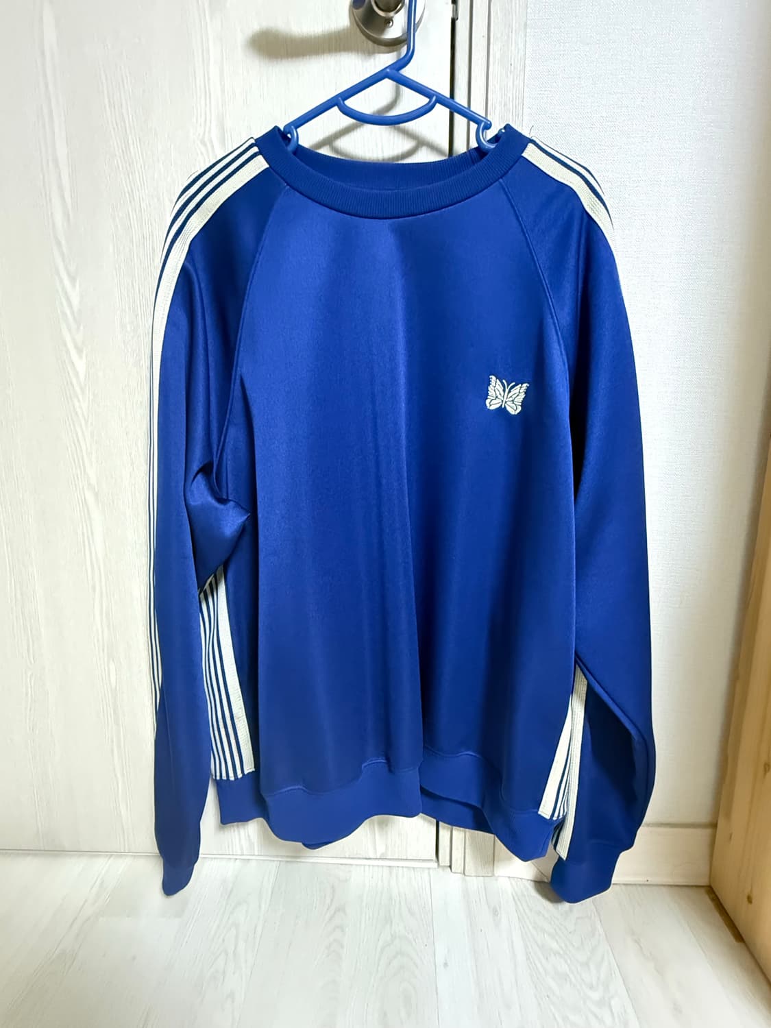 니들스 트랙 맨투맨 로얄블루 XL 상품이미지1