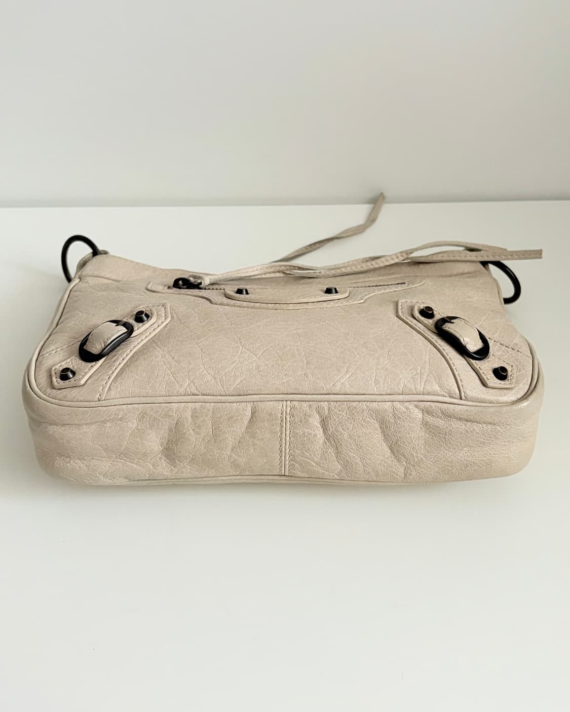 BALENCIAGA 발렌시아가 힙 숄더백 - ivory 상품이미지10