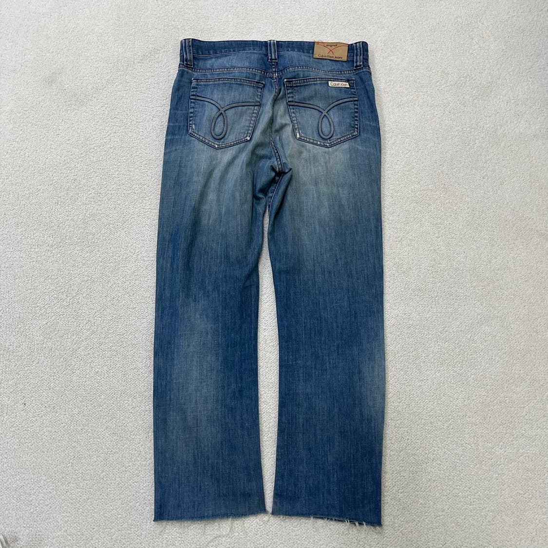 32 캘빈클라인진스 컷팅 데님 청바지 0330M 상품이미지4
