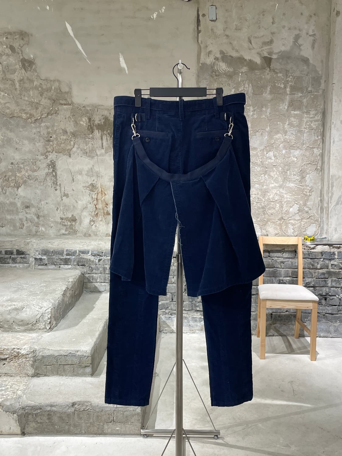 사카이 19A/W 네이비 아프론 코듀로이 팬츠 상품이미지6