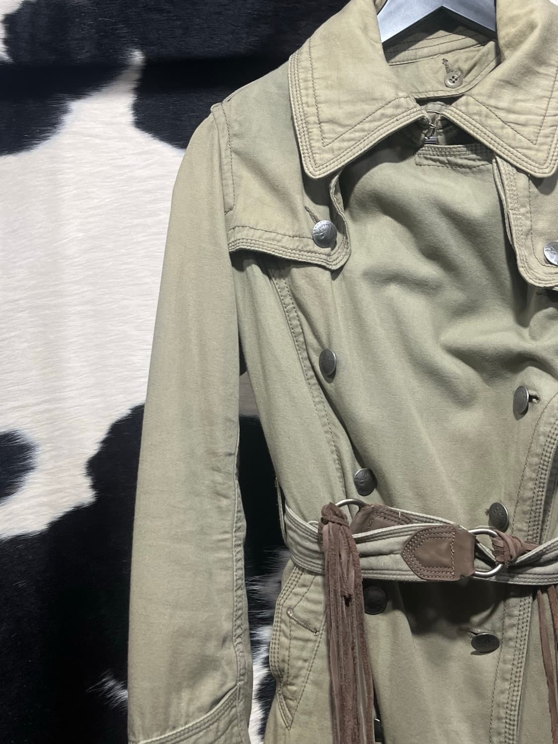 G.O.A 테슬 웨스트 포인트 트렌치 자켓 상품이미지3