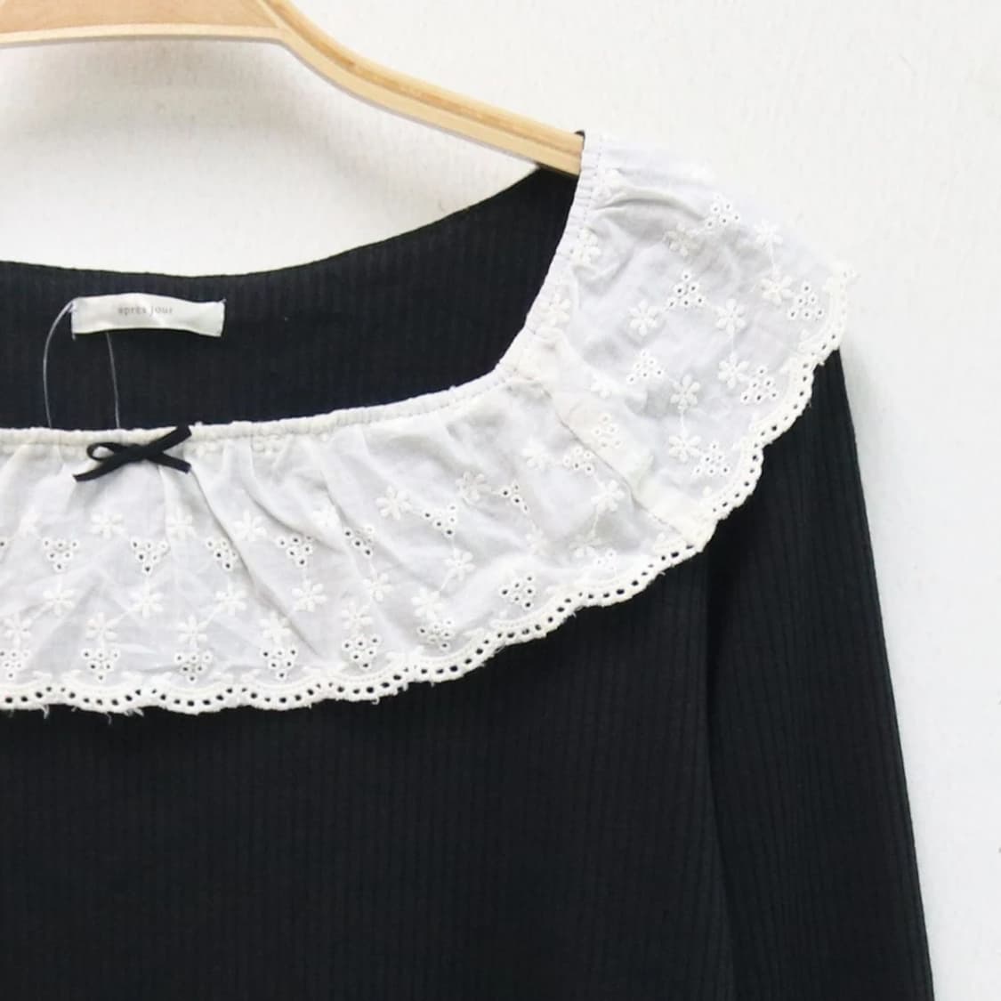 [미사용품] APRES JOUR 레이스 프릴 블라우스 61150 상품이미지5