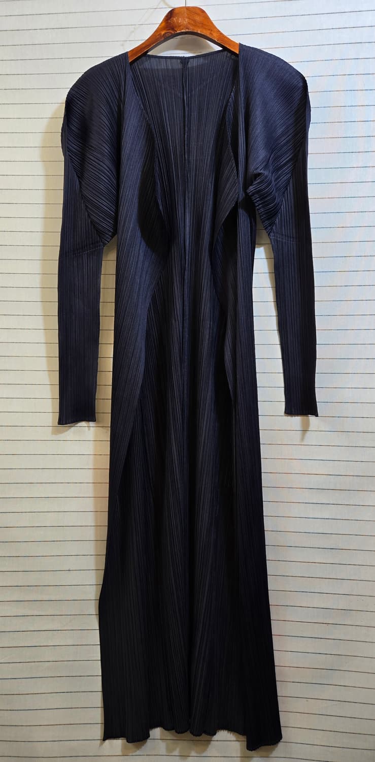 이세이미야케 플리츠플리츠 네이비 롱가디건 상품이미지1