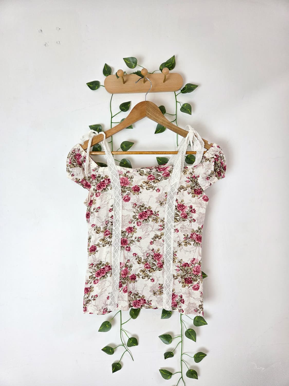 L'est rose 오프숄더 로즈 탑 상품이미지1
