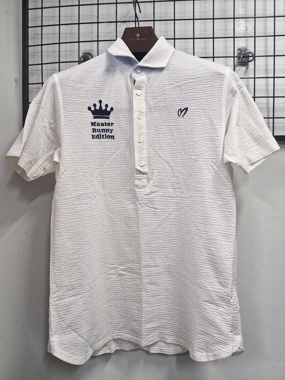 100L 마스터바니에디션 화이트 카라 반팔티. 상품이미지1