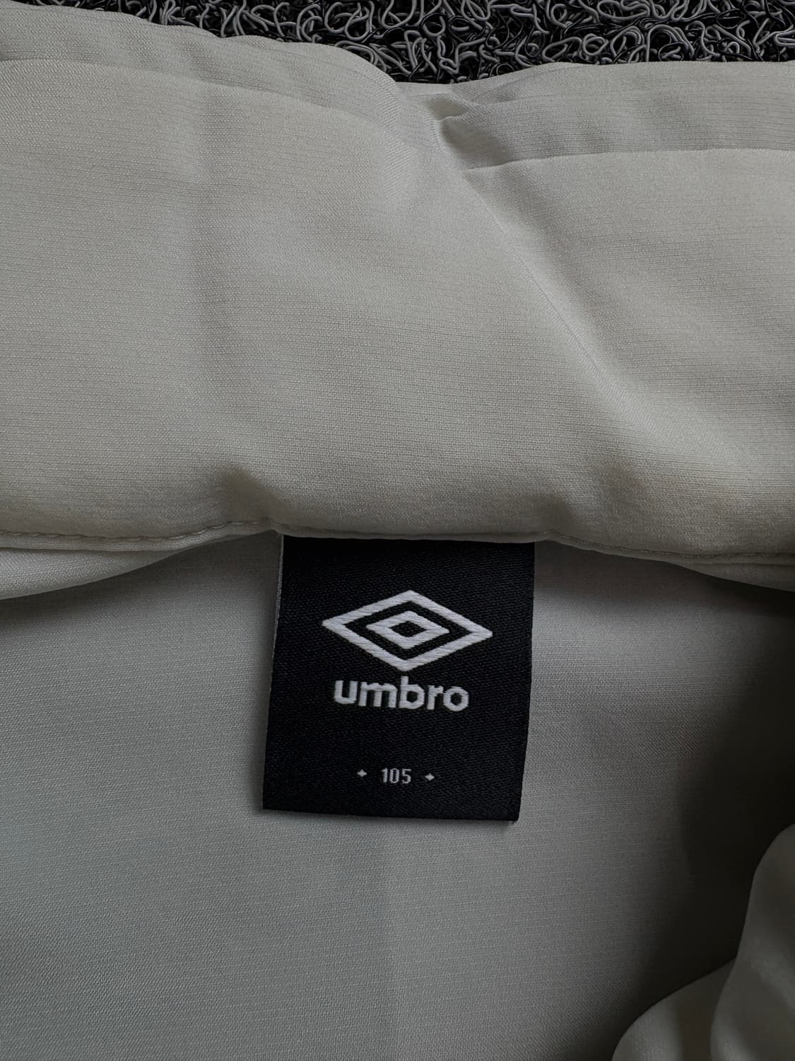 엄브로 빅로고 나일론 우븐 풀어버 아노락 웜업 1912 상품이미지4