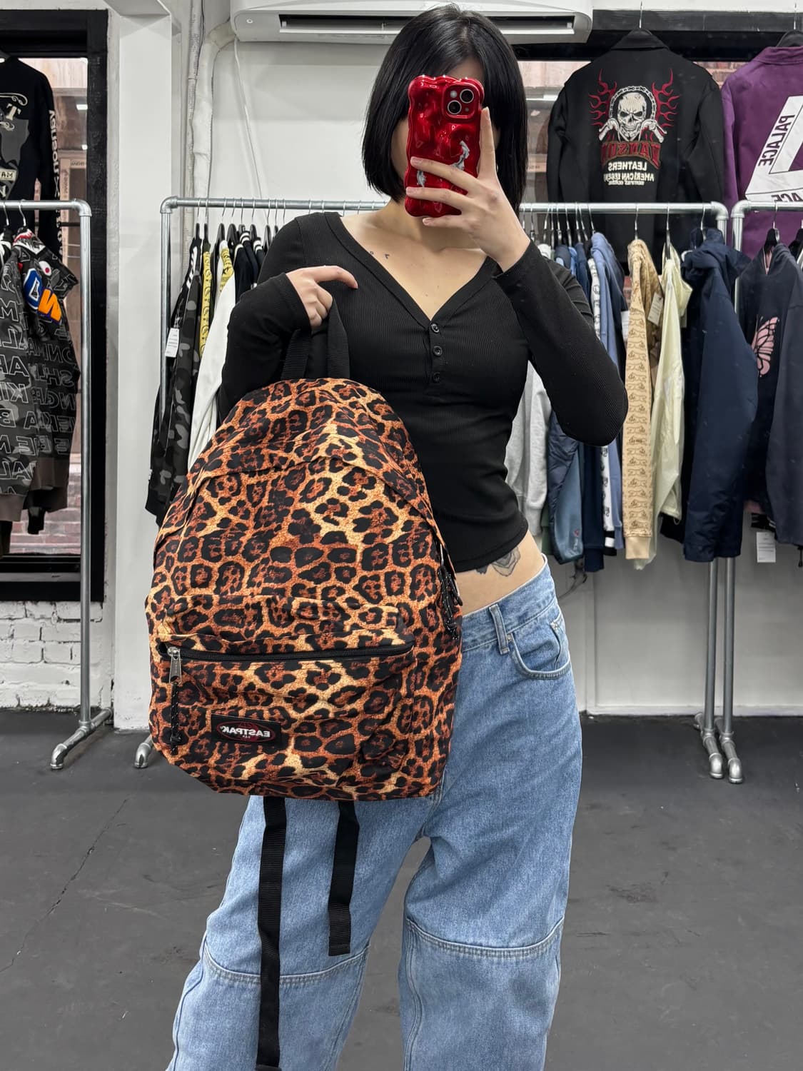 이스트팩 레오파드 백팩 상품이미지2