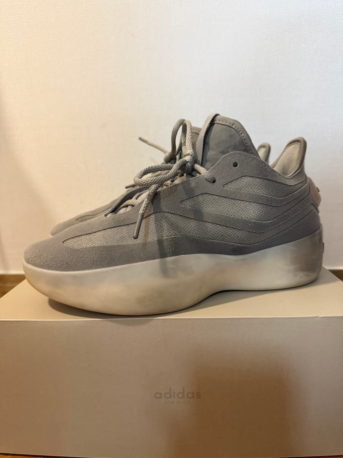 아디다스 x 피어 오브 갓 애슬레틱스 II 베스킷볼 퍼티 베이지 상품이미지3