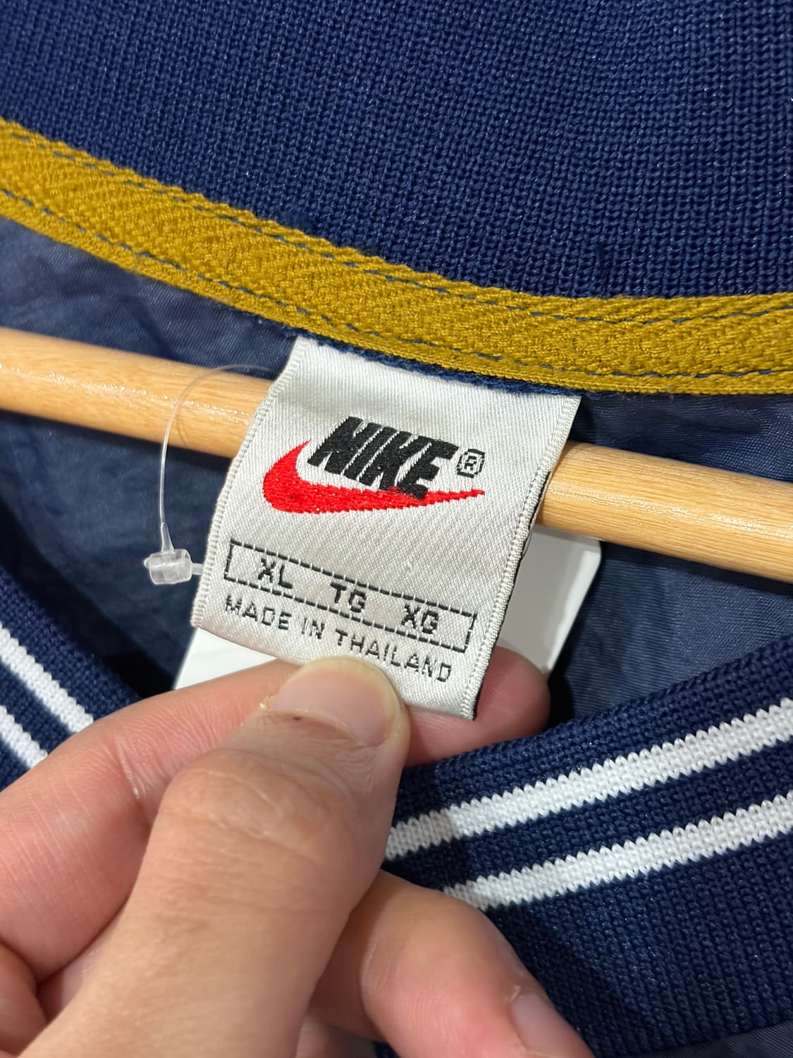 J40 90s 나이키 미들로고 풀오버 윈드브레이커 상품이미지4