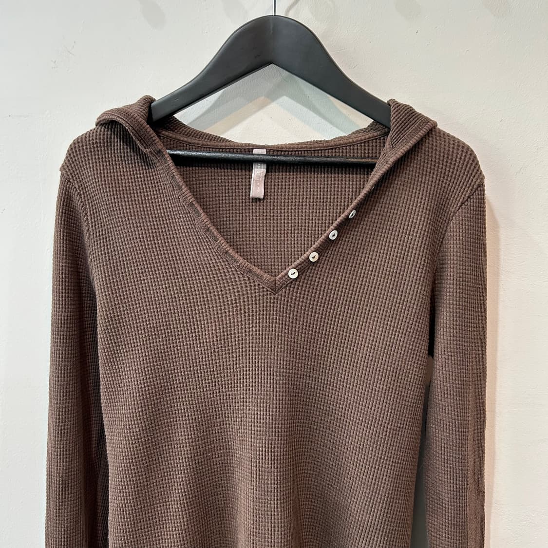 브라운 와플 후드 롱 슬리브 상품이미지2