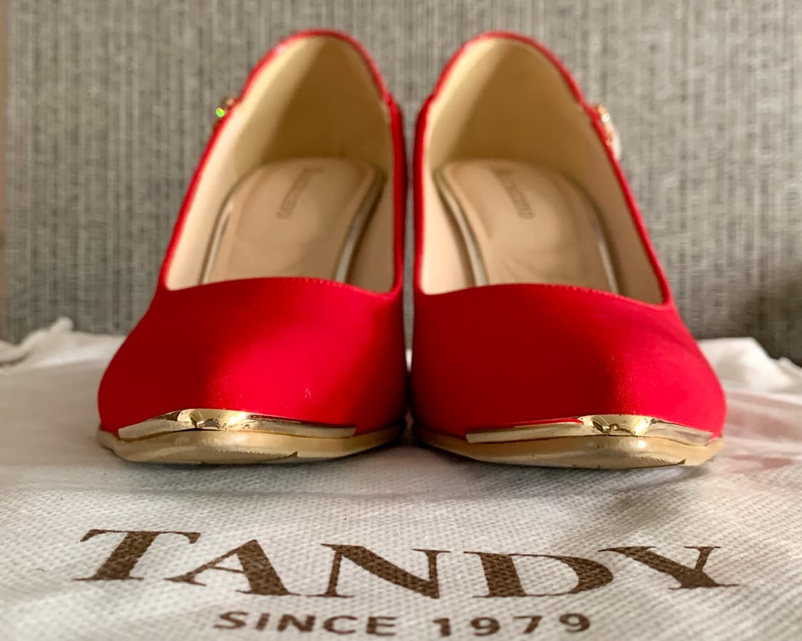 탠디 TANDY 베카치노 레드 스틸레토 힐 하이힐 공단 펌프스 빨강 구두 상품이미지2