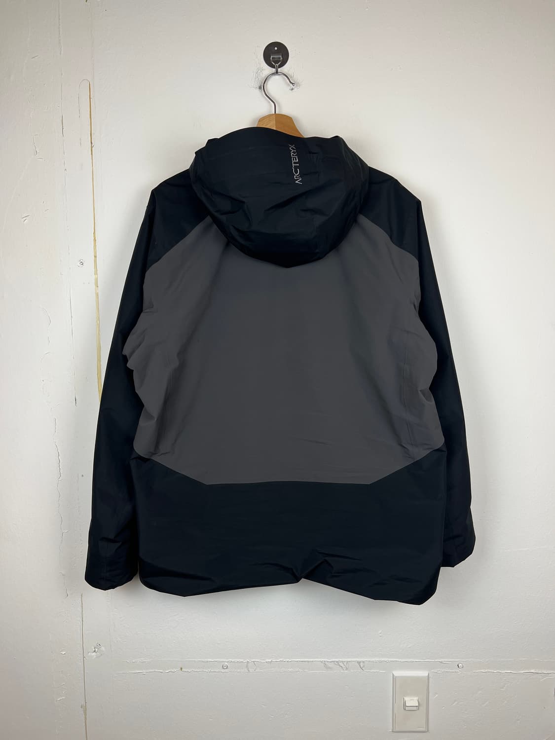 아크테릭스 솔라노 후드 자켓 블랙 M 상품이미지2