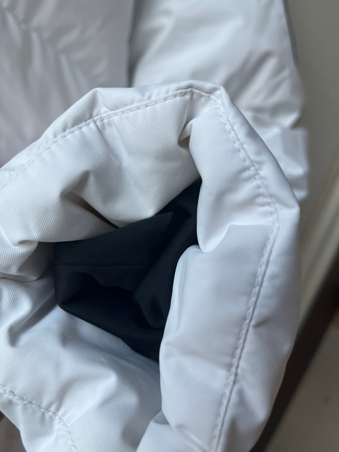 르꼬끄 스포르티브 화이트 패딩 상품이미지3