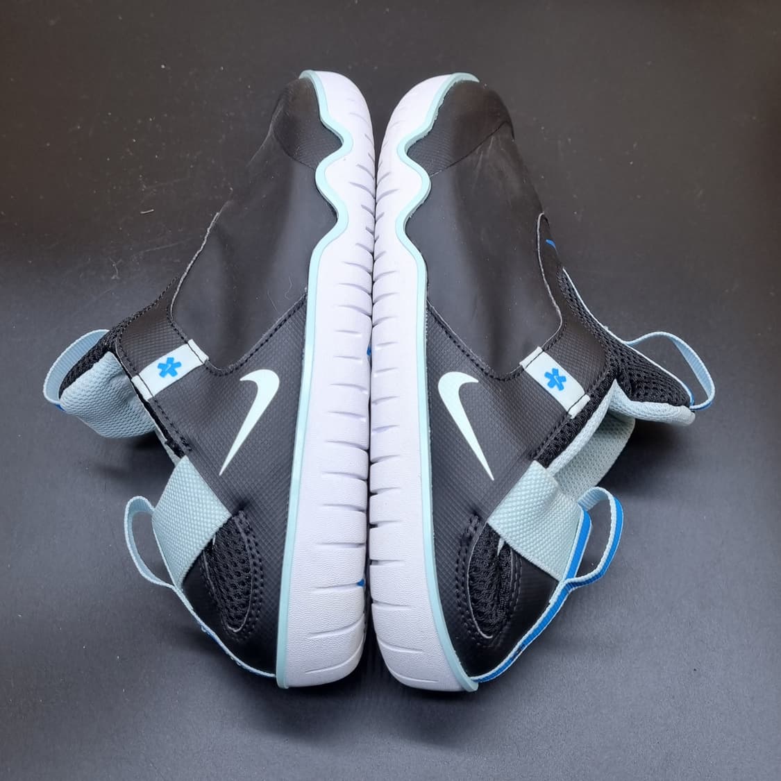 나이키 에어줌 펄스 운동화 240 상품이미지5