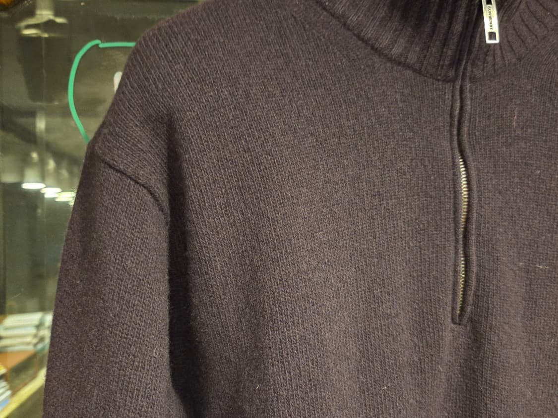 버버리 클래식 짚업니트 상품이미지4