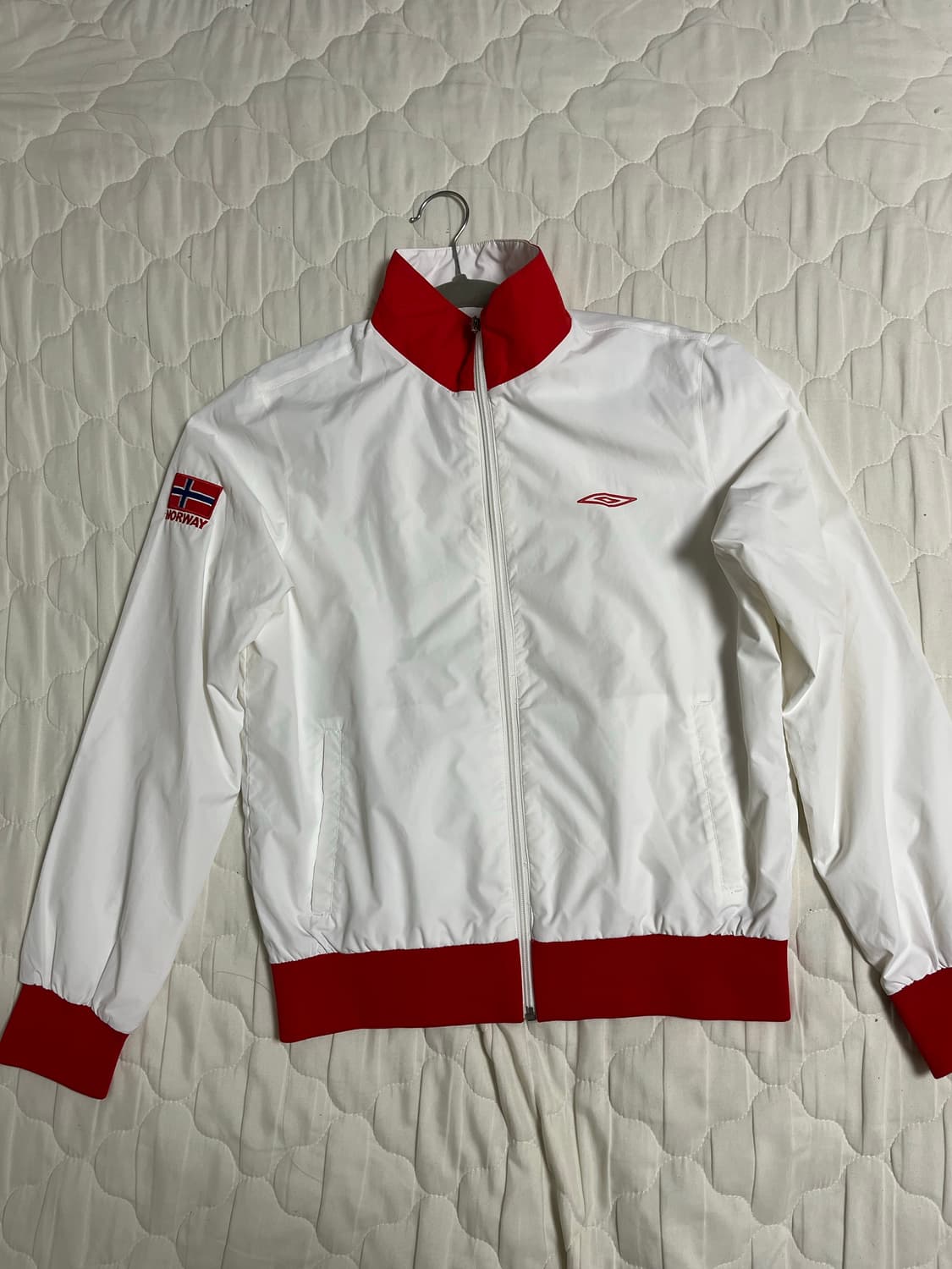 엄브로 바람막이 상품이미지1