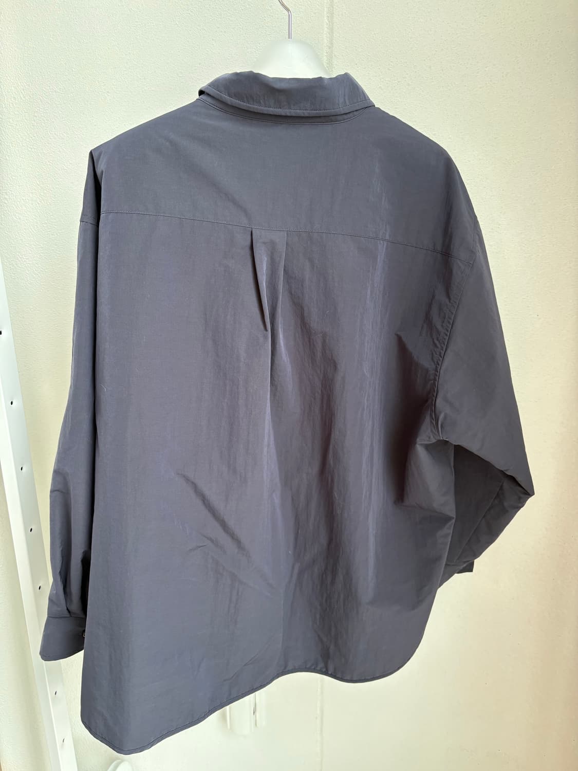 모이아 패딩 셔츠 네이비 상품이미지3