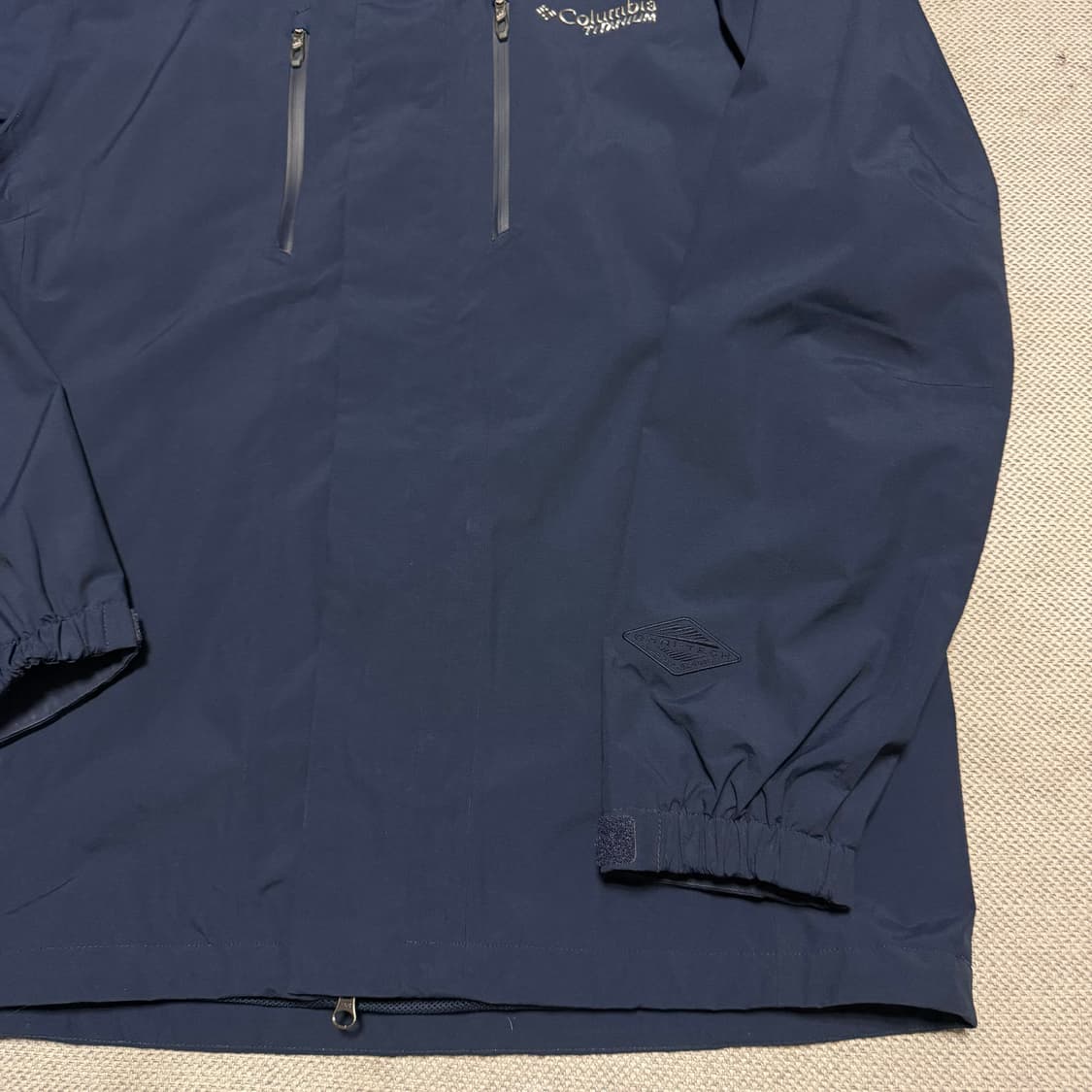 컬럼비아 티타늄 옴니테크 바람막이 자켓 상품이미지2
