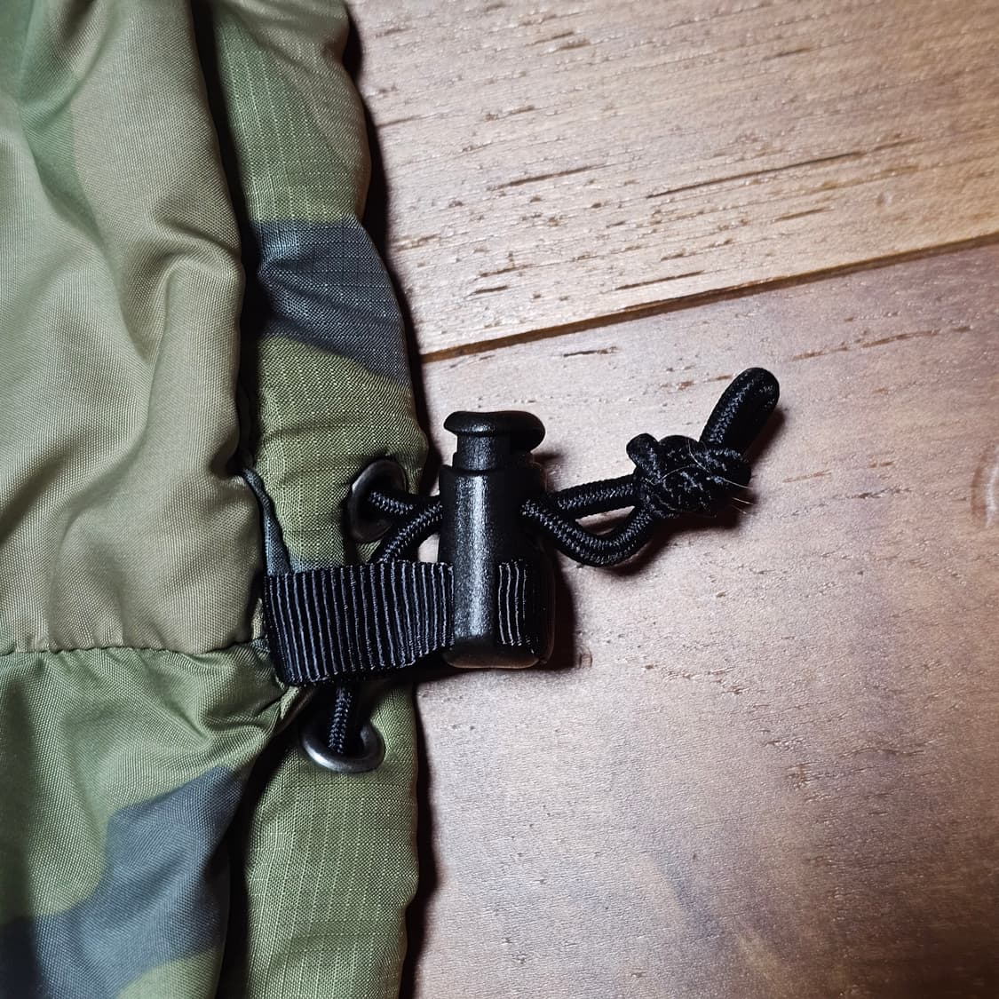 일본판노스페이스센터로고패딩베스트 상품이미지7