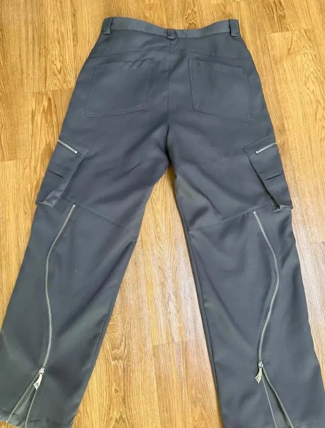 [48] 큐레이티드 퍼레이드 gray curve trouser 상품이미지1