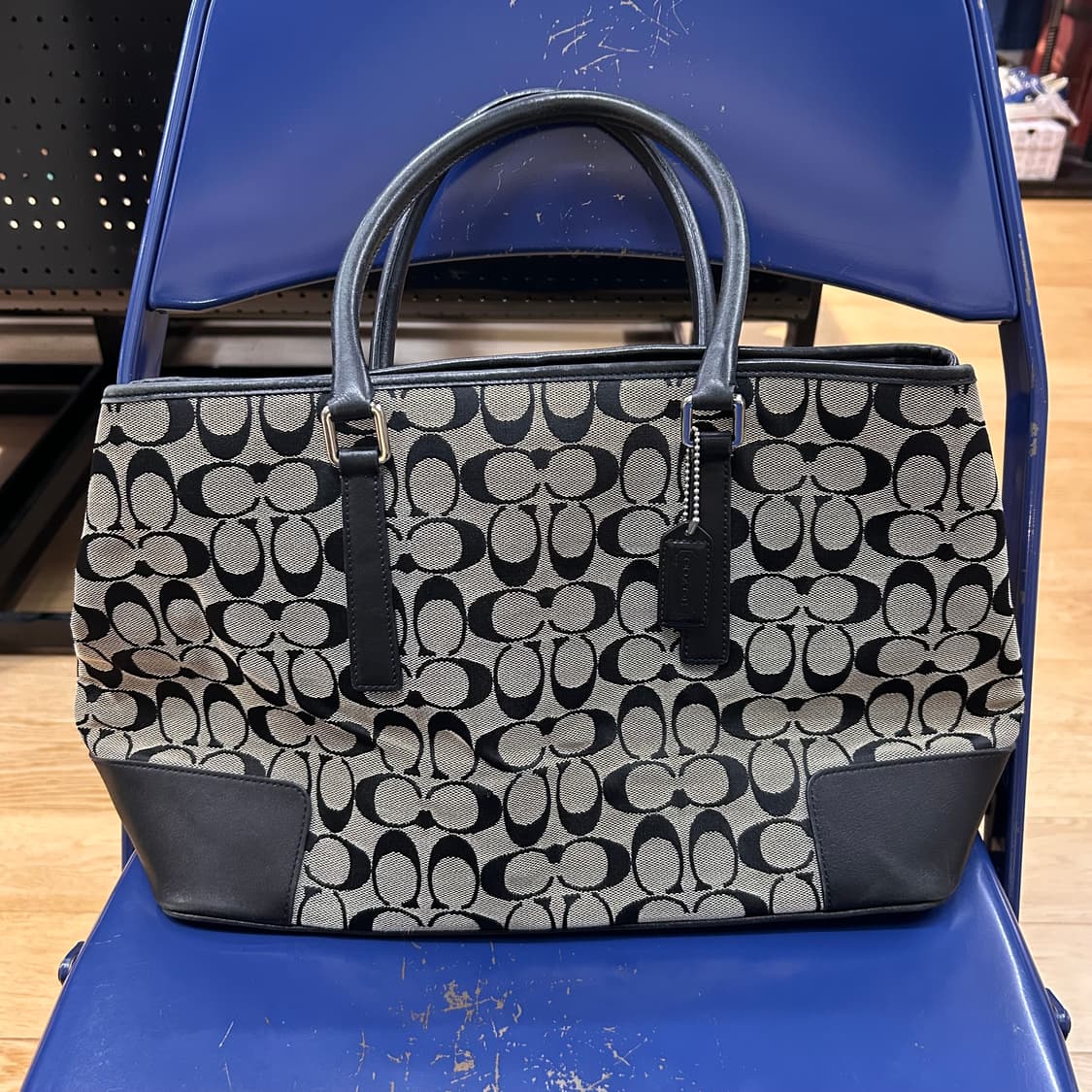 Coach C Logo Tote Bag 상품이미지3