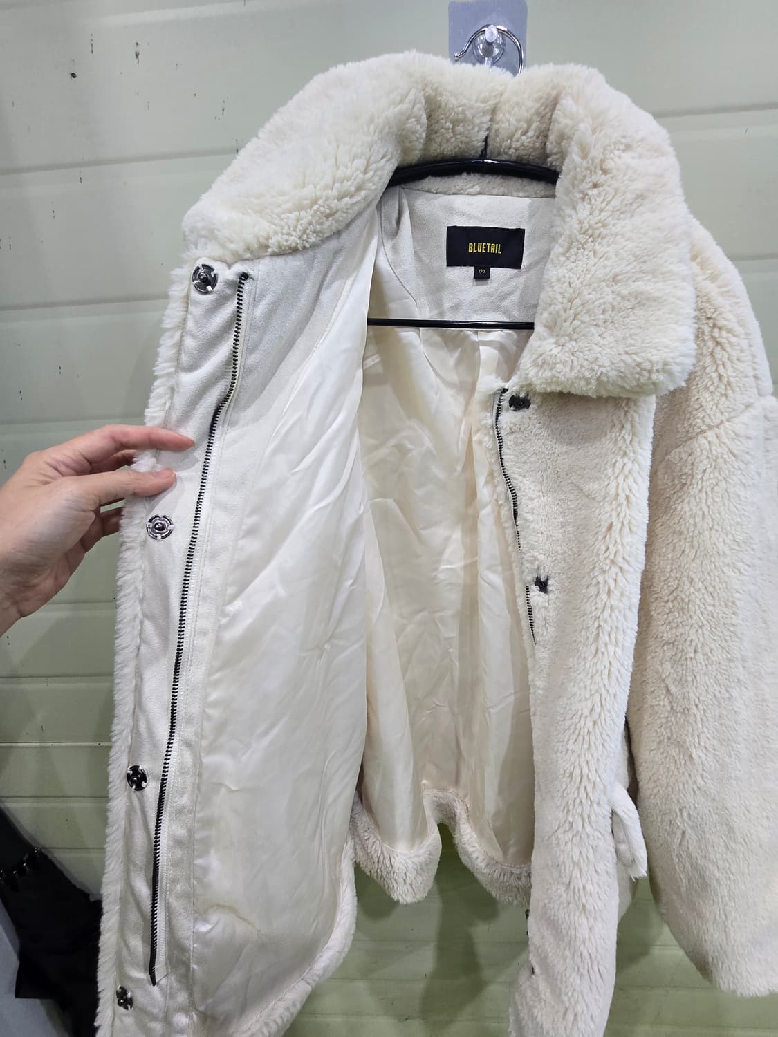 BLUETAIL 아이보리 뽀글이 자켓 상품이미지5