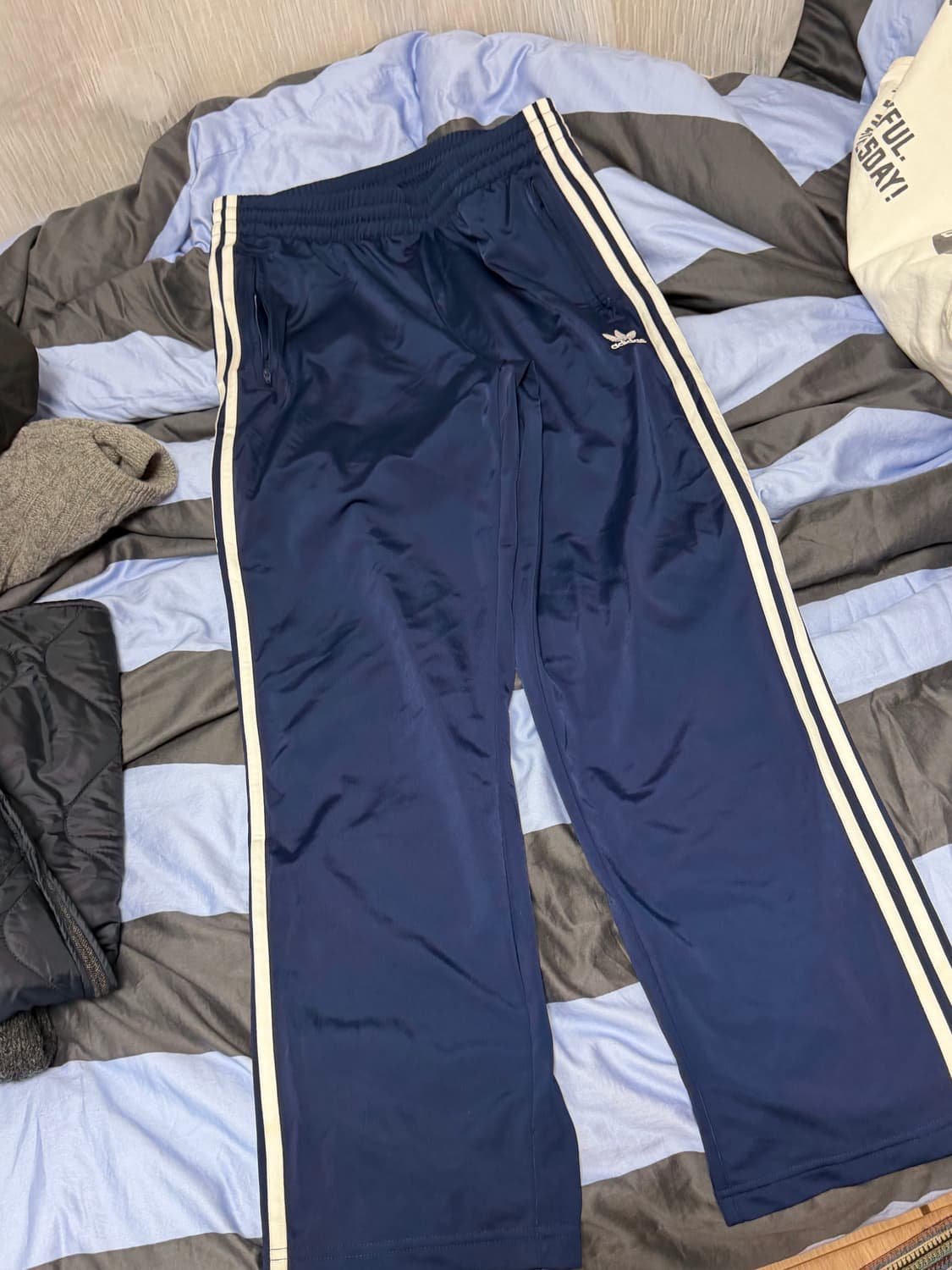 아디다스 bb트랙팬츠. 파이어버드 네이비 상품이미지4