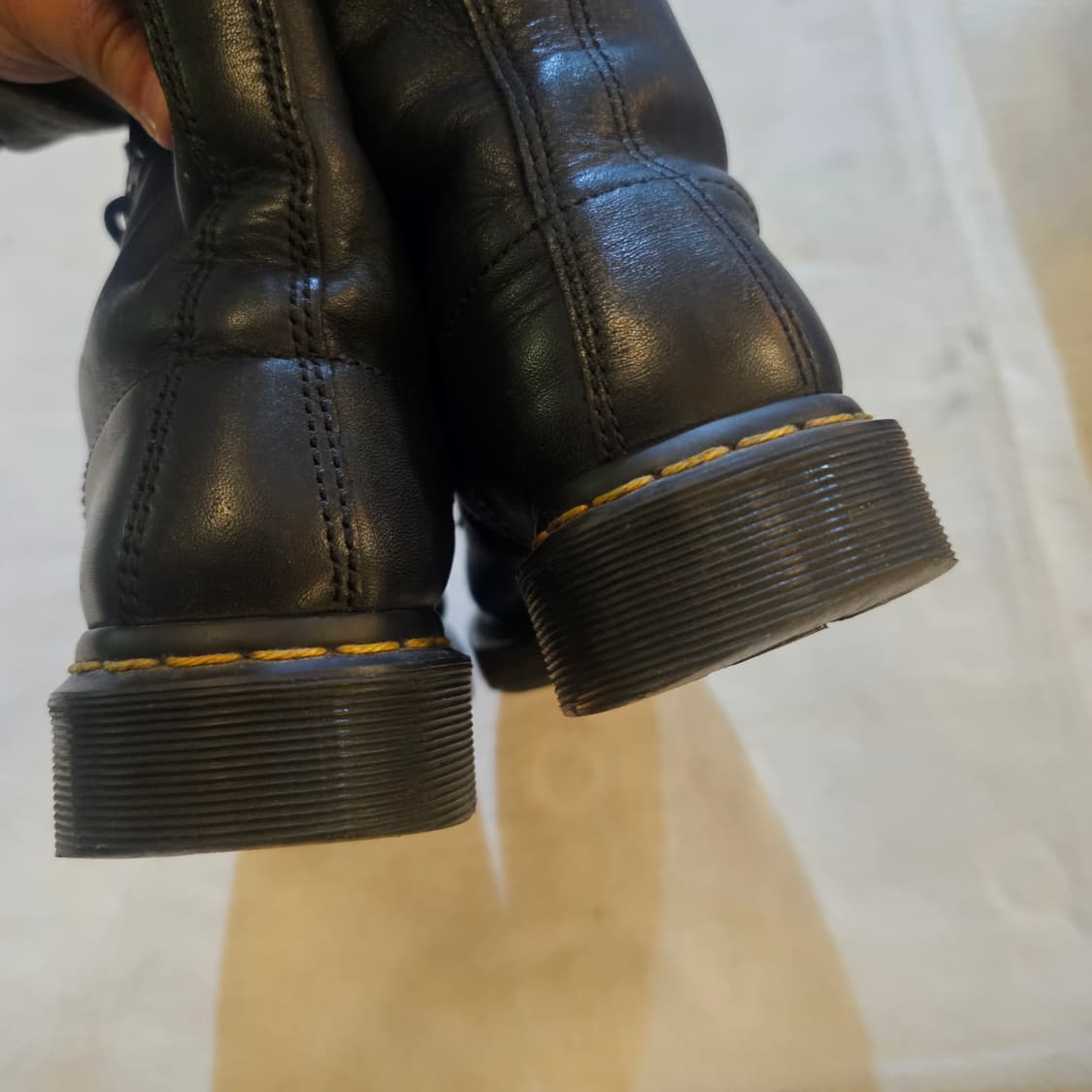 235 닥터마틴 털 8홀 부츠  상품이미지5