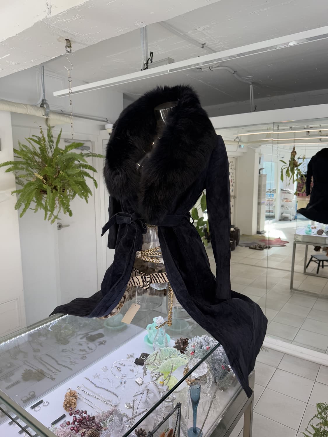 real fur maxi coat 상품이미지1