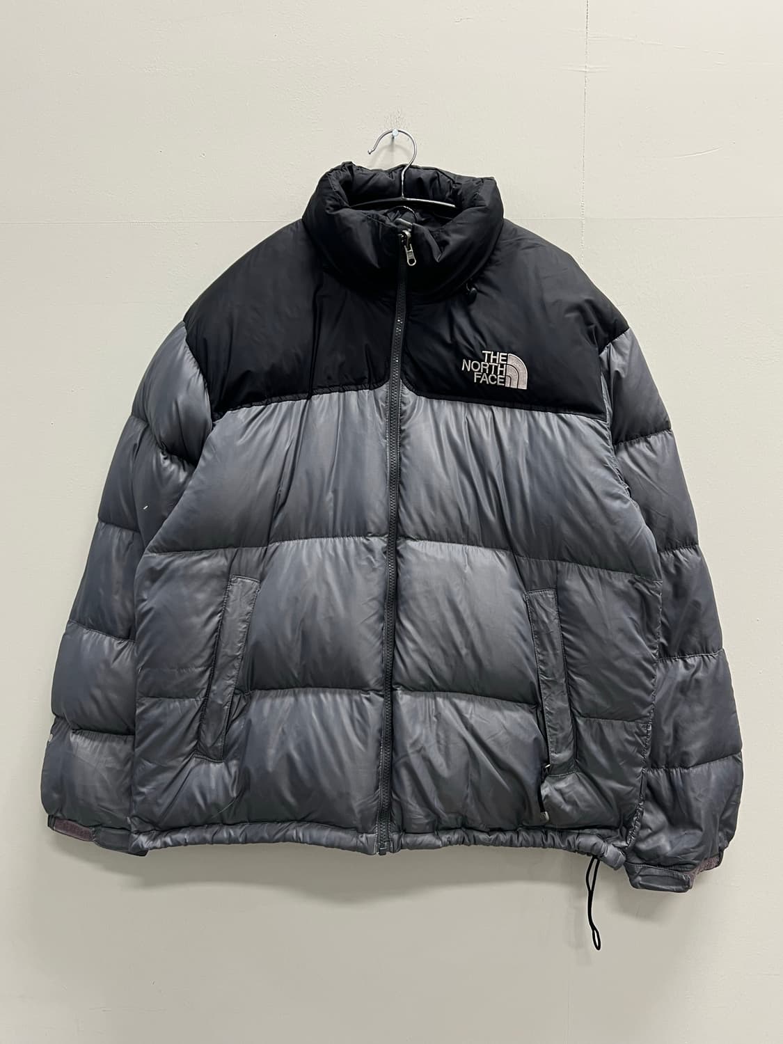 노스페이스 700필 눕시 구스 다운 자켓 그레이 상품이미지2