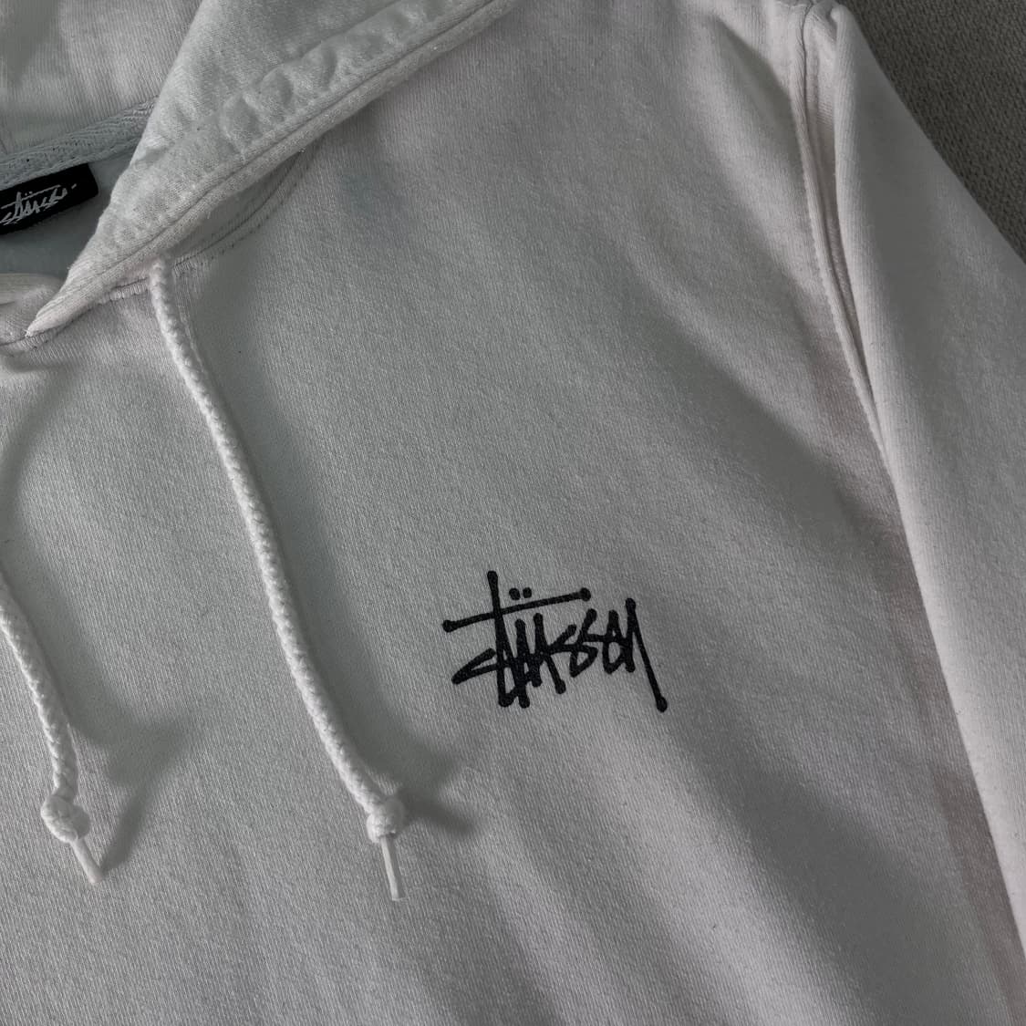 100 스투시 베이직 로고 화이트 후드티 상품이미지3