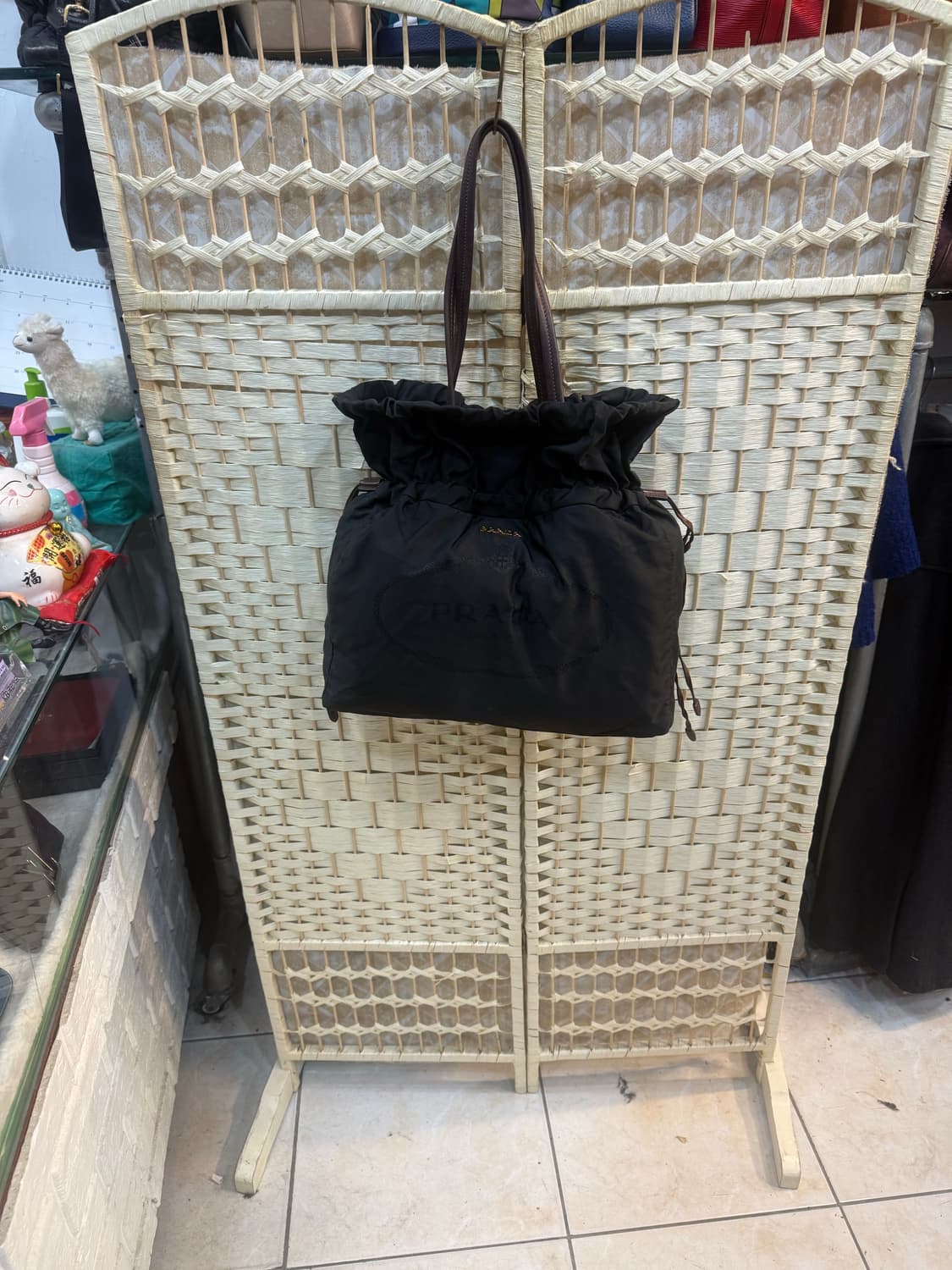 정품 프라다 나일론 복주머니 쇼퍼백 팝니다 상품이미지1