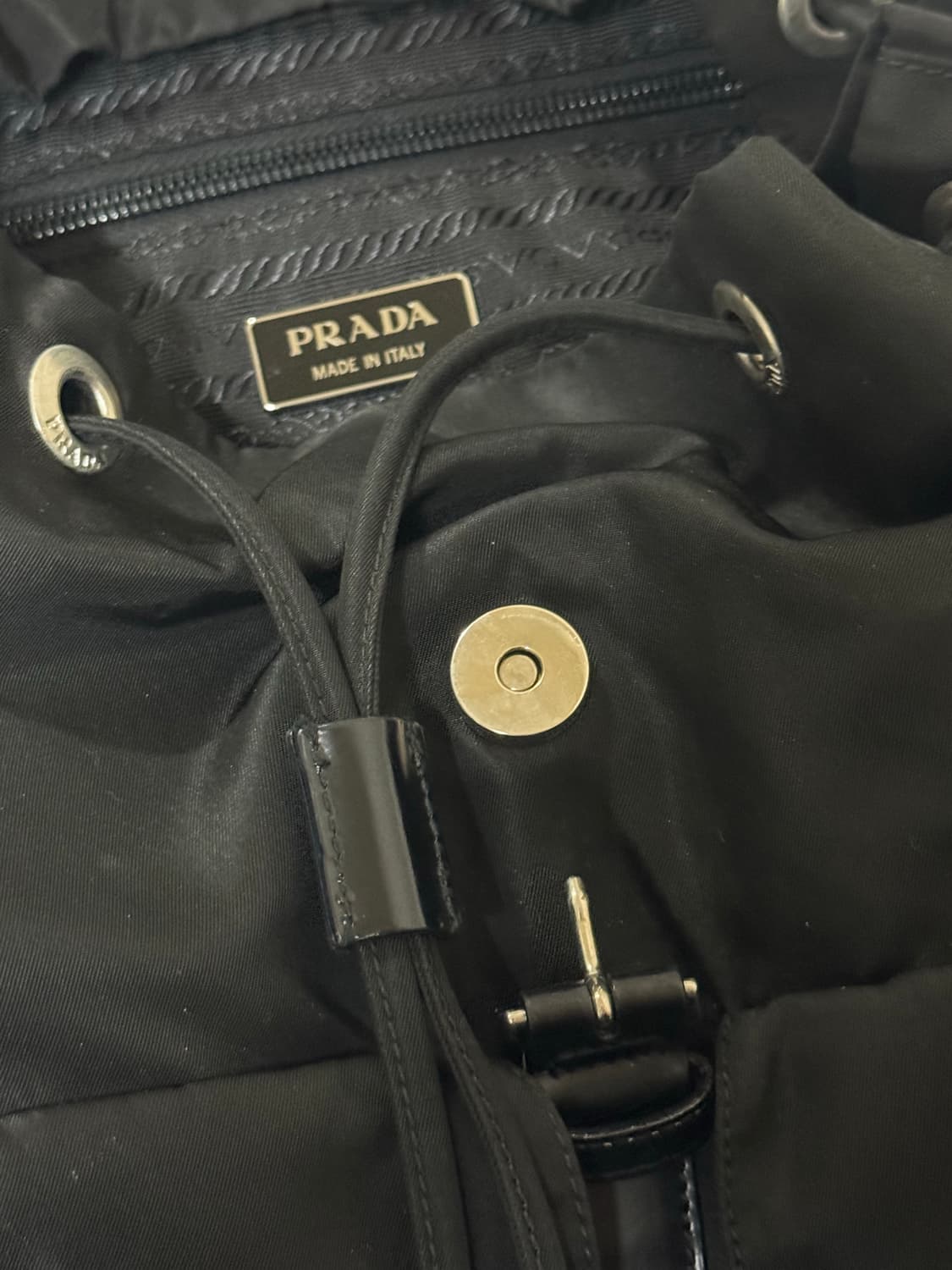 프라다 나일론백팩 M사이즈 상품이미지5
