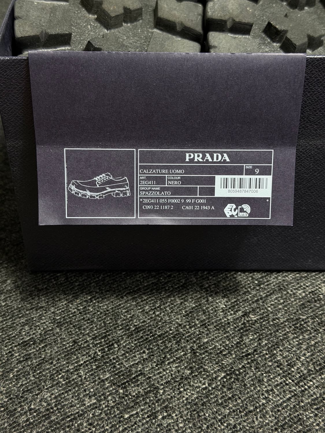 프라다 브러쉬드 레더 더비 슈즈 280사이즈(uk9) 상품이미지5