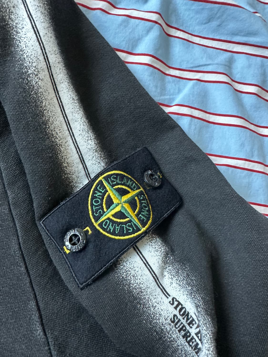 슈프림 스톤아일랜드 스트라이프 셋업 상품이미지2